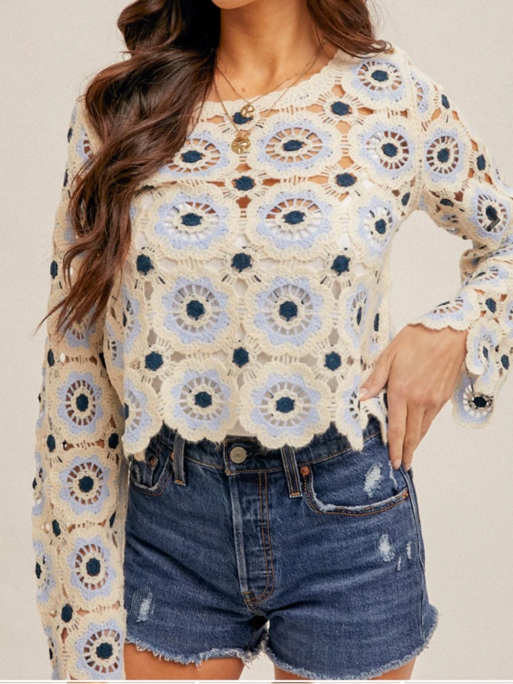 Rebellion WARMTH AWAITS CROCHET KNIT
TOP- IVORY/BLUE Sz M